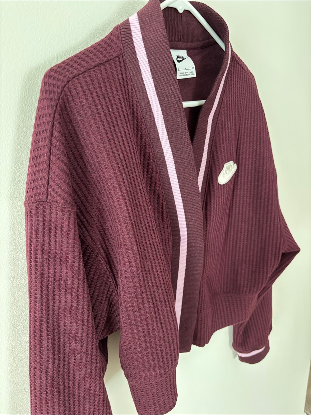 Nike Women's Burgundy Cropped Waffle-Knit Cardigan with Pink Trim - Picture 2 of 5